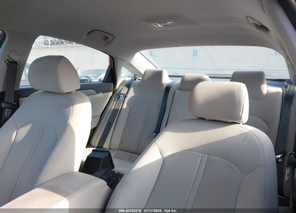 2019 HYUNDAI SONATA SE VIN: 5NPE24AF2KH752119