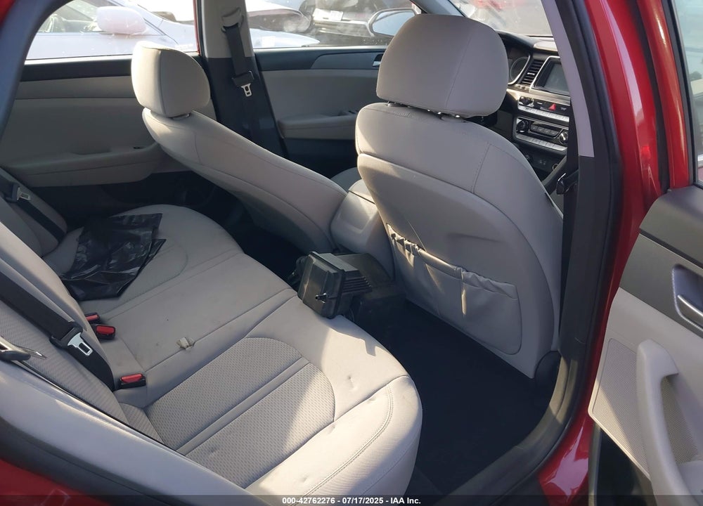 2019 HYUNDAI SONATA SE VIN: 5NPE24AF2KH752119