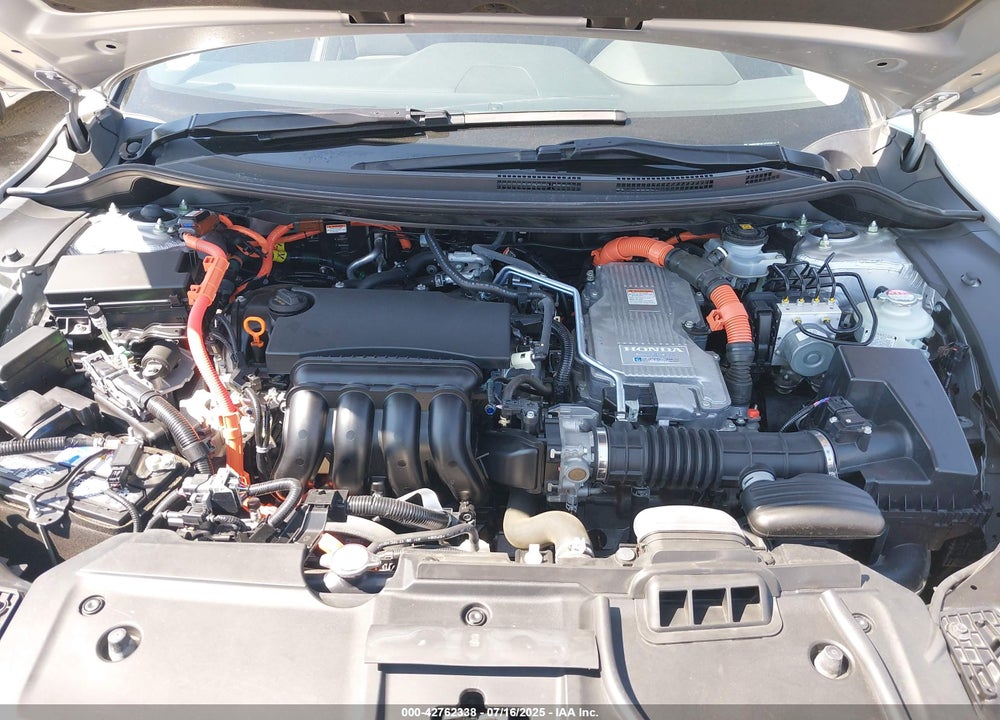 2018 HONDA CLARITY VIN: JHMZC5F18JC003514