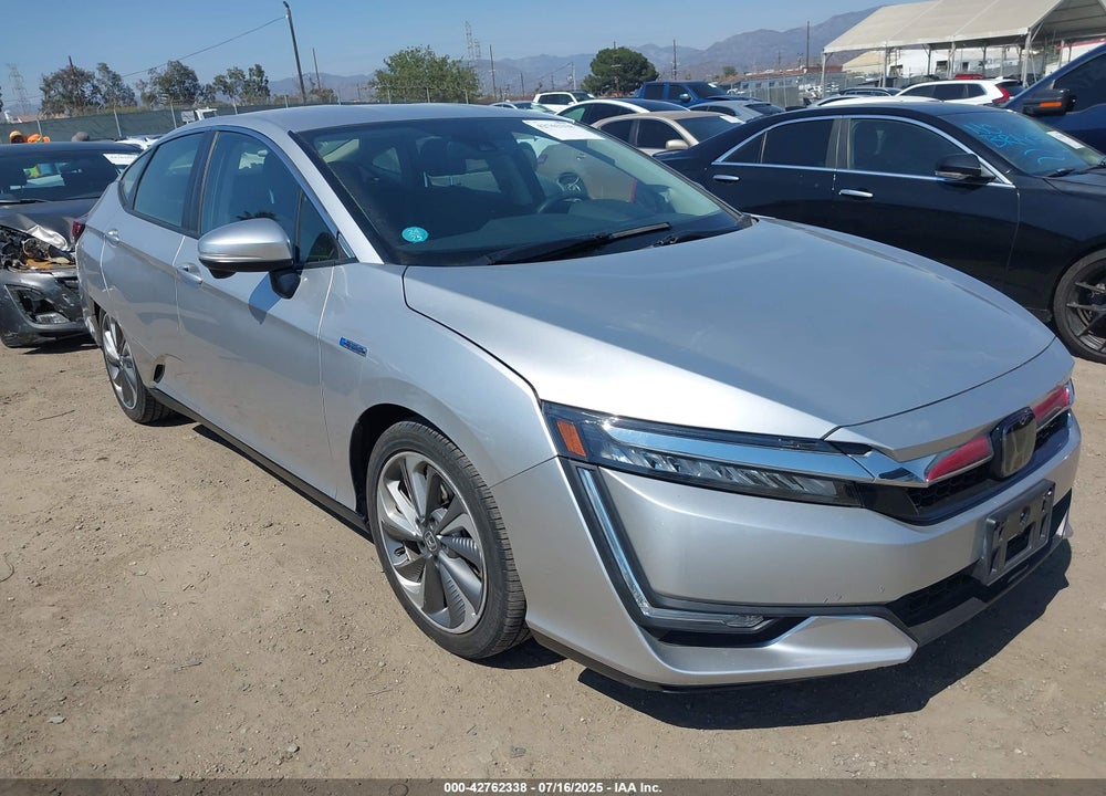 2018 HONDA CLARITY VIN: JHMZC5F18JC003514