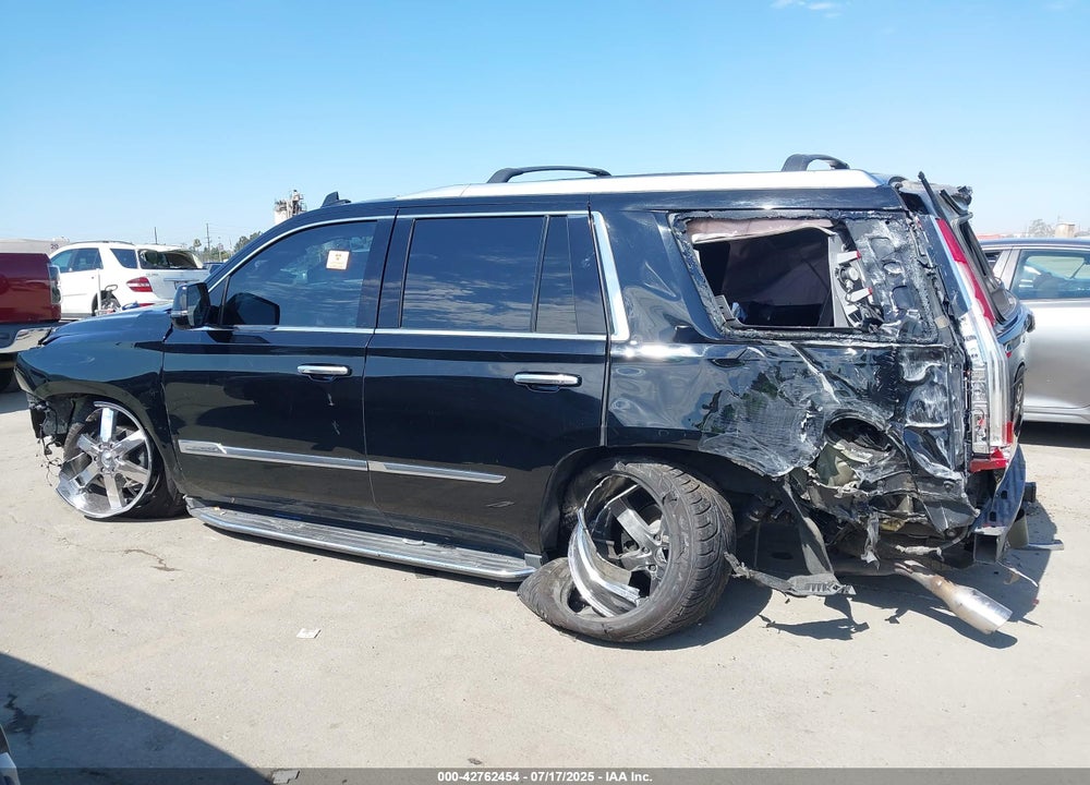 2016 CADILLAC ESCALADE VIN: 1GYS4BKJ6GR359240