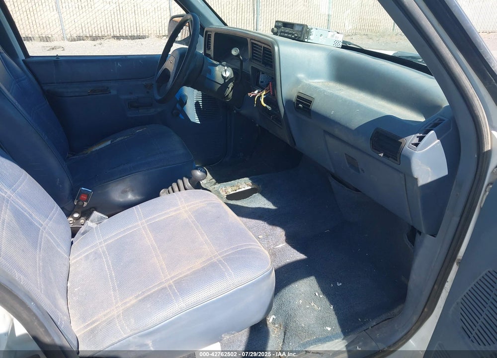 1992 FORD EXPLORER VIN: 1FMDU34X5NUE04194