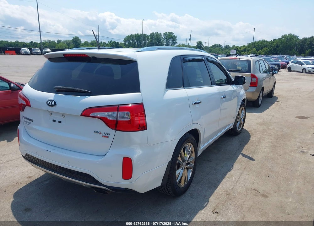 2014 KIA SORENTO VIN: 5XYKWDA76EG452465