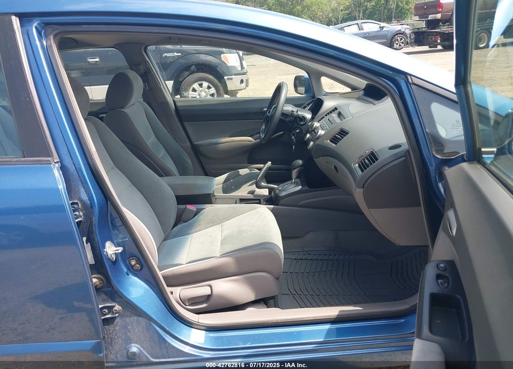 2009 HONDA CIVIC VIN: 1HGFA16599L010930