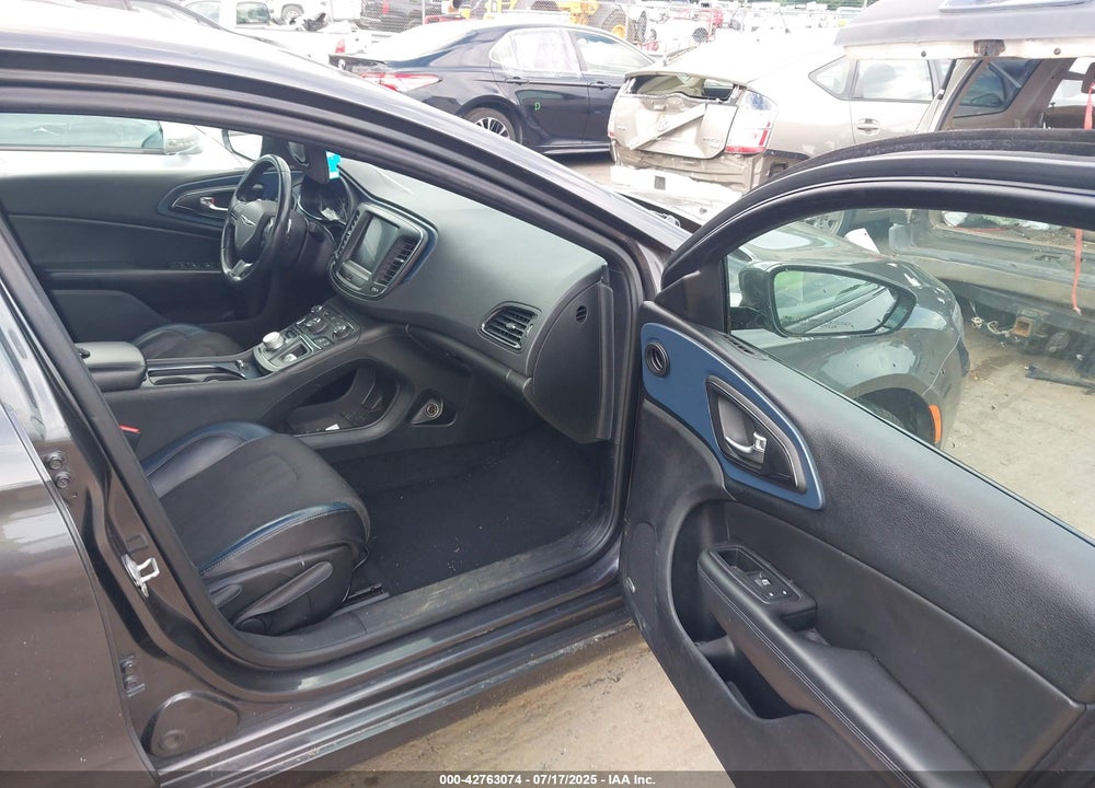 2015 CHRYSLER 200 S VIN: 1C3CCCDG9FN540167