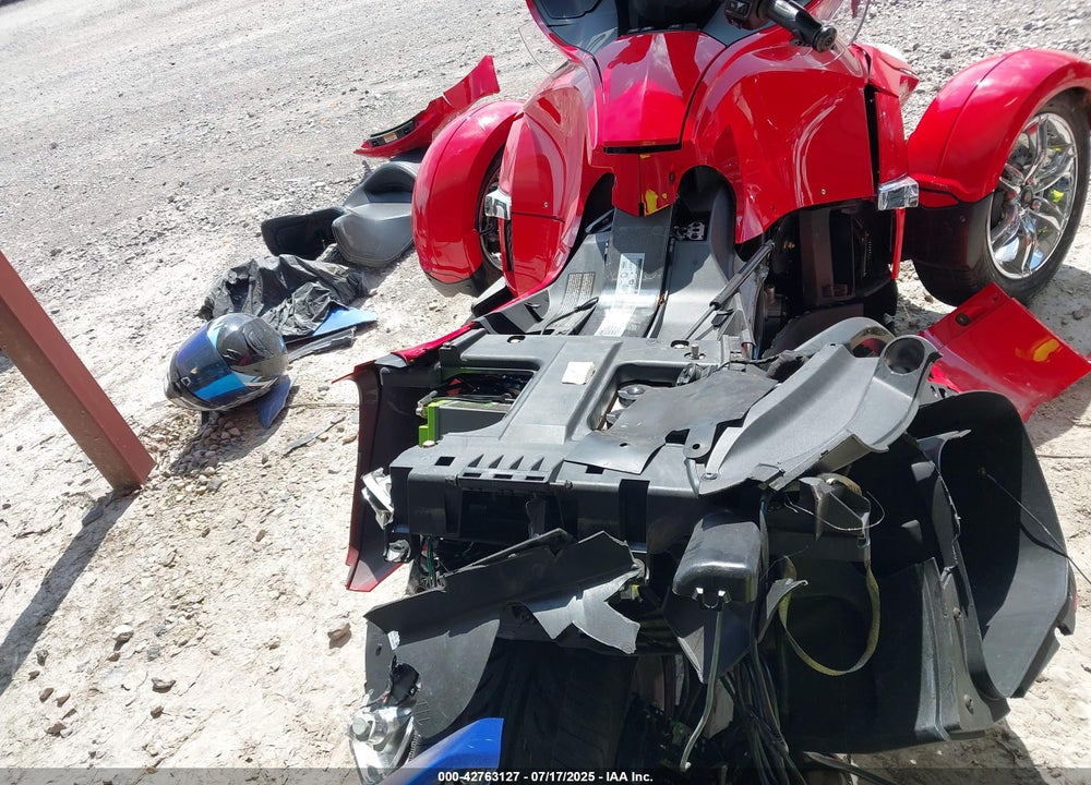 2012 CAN-AM SPYDER ROADSTER RTS VIN: 2BXJBHC1XCV001269