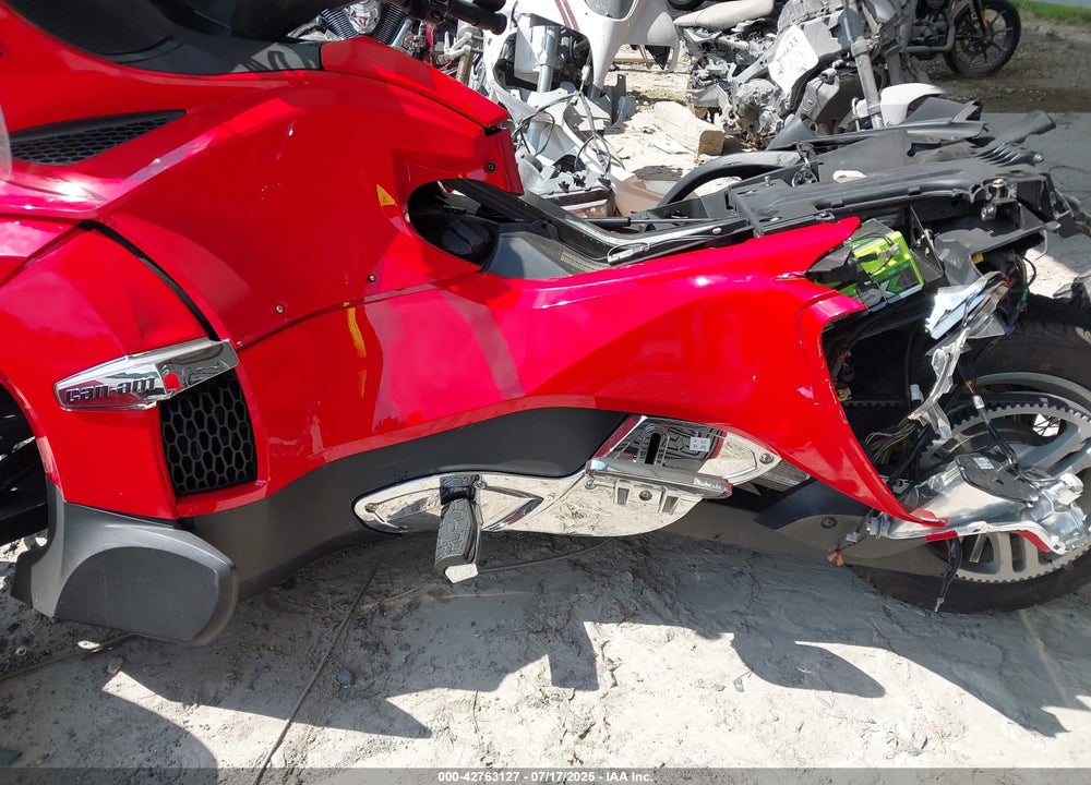 2012 CAN-AM SPYDER ROADSTER RTS VIN: 2BXJBHC1XCV001269