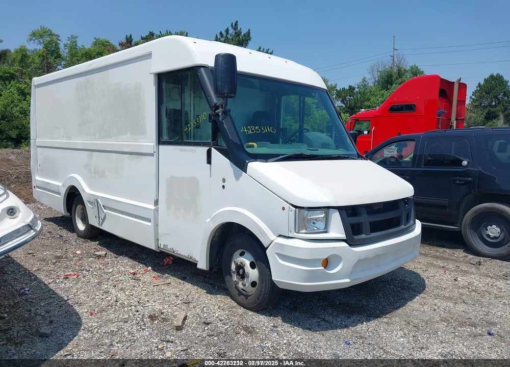 2013 ISUZU COMMERCIAL VAN VIN: JALB4T176D7W01208