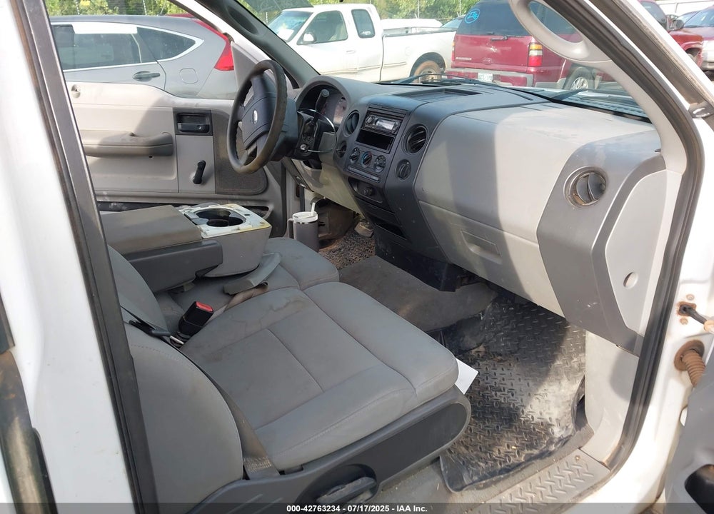 2004 FORD F-150 STX/XL/XLT VIN: 1FTRX12W24NA10953