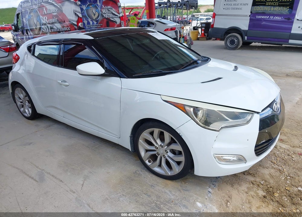 2013 HYUNDAI VELOSTER BASE W/GRAY VIN: KMHTC6AD4DU099795