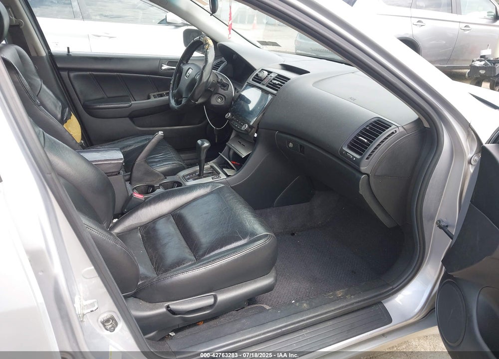 2005 HONDA ACCORD VIN: 1HGCM56735A055919