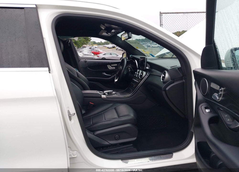 2017 MERCEDES-BENZ GLC CLASS VIN: WDC0G4JB8HF126905