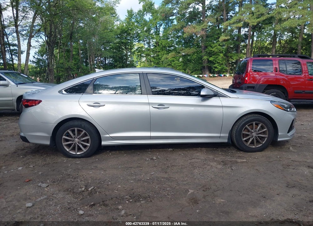 2018 HYUNDAI SONATA VIN: 5NPE24AF2JH704330