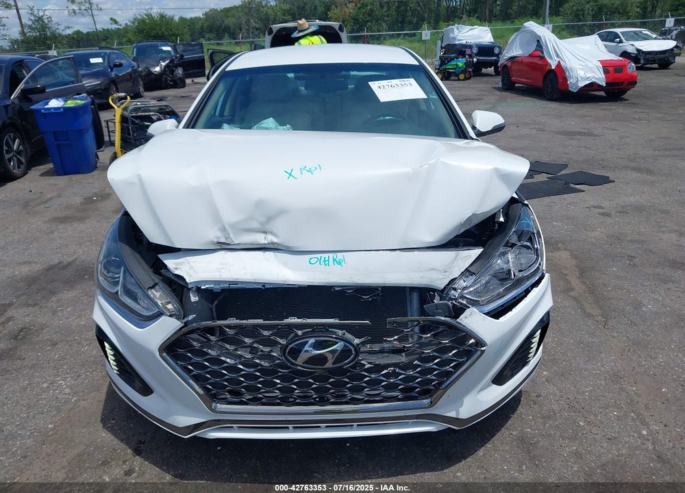 2019 HYUNDAI SONATA VIN: 5NPE34AF4KH812138