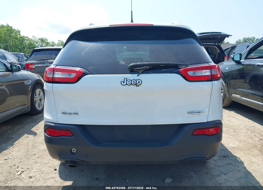 2014 JEEP CHEROKEE VIN: 1C4PJMCB9EW228065
