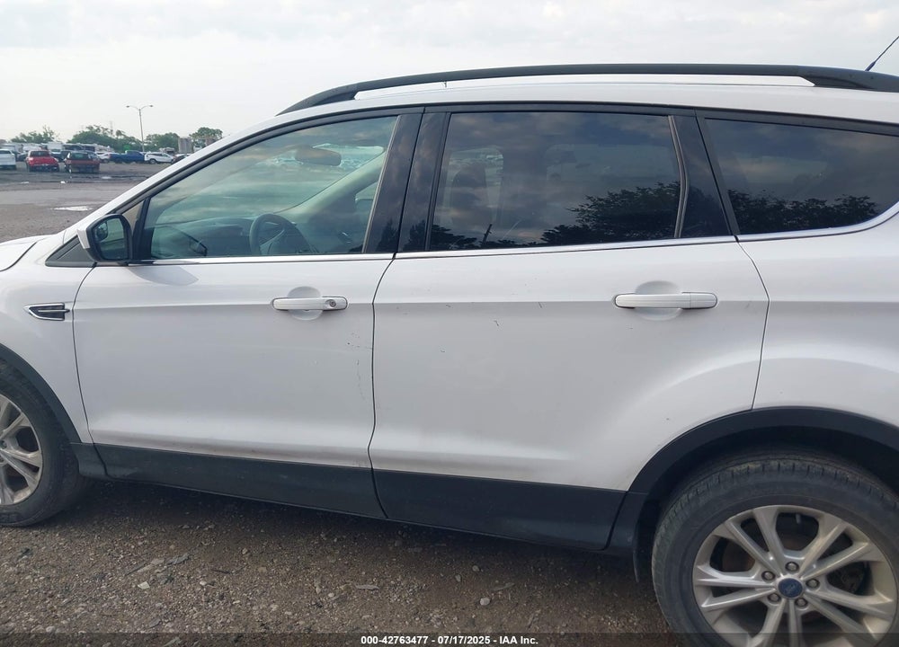 2018 FORD ESCAPE VIN: 1FMCU0HD5JUD01698