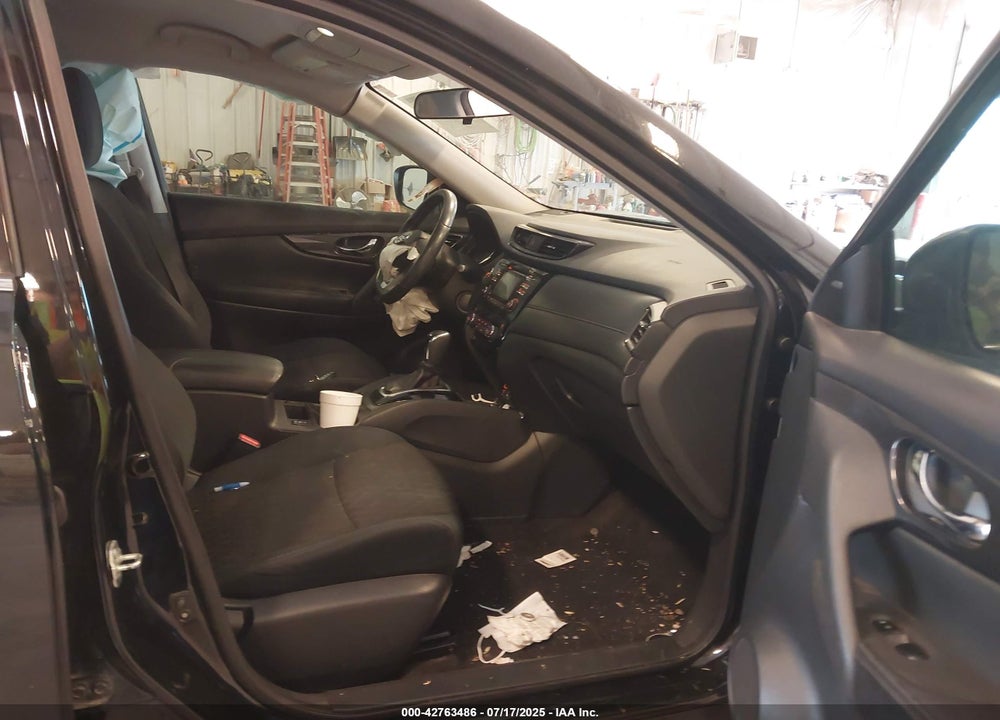 2017 NISSAN ROGUE VIN: 5N1AT2MV8HC845374