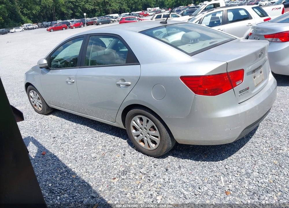 2012 KIA FORTE VIN: KNAFU4A2XC5637570