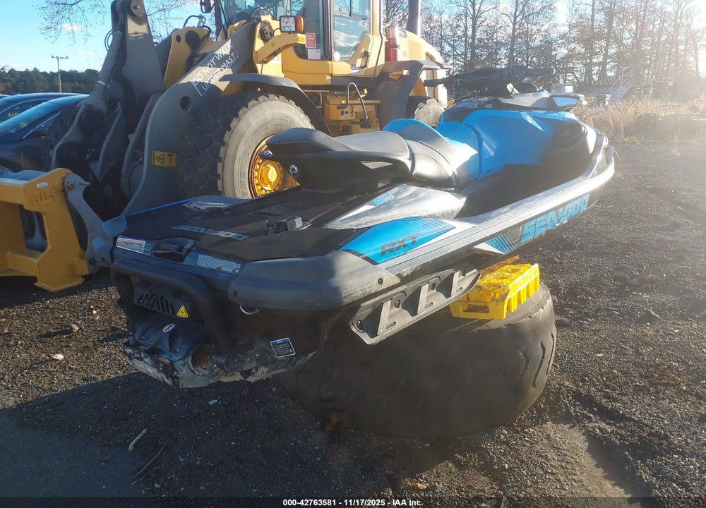 2019 SEA DOO RXT-300 VIN: YDV19074C919