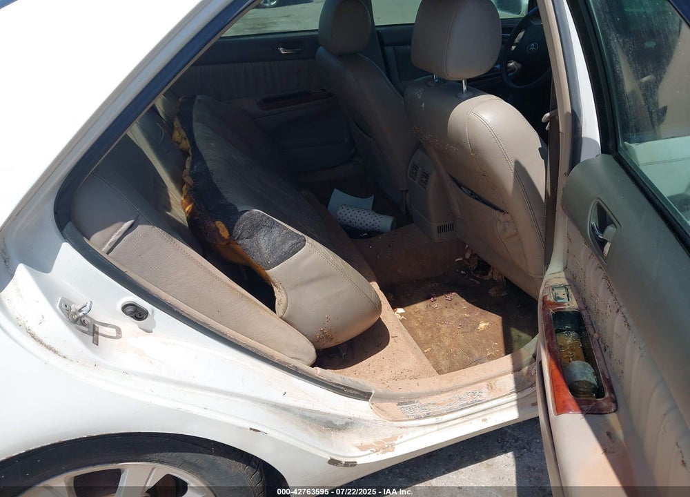 2005 TOYOTA CAMRY XLE V6 VIN: 4T1BF32K45U083497