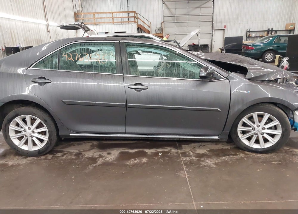 2014 TOYOTA CAMRY HYBRID XLE VIN: 4T1BD1FK1EU105721
