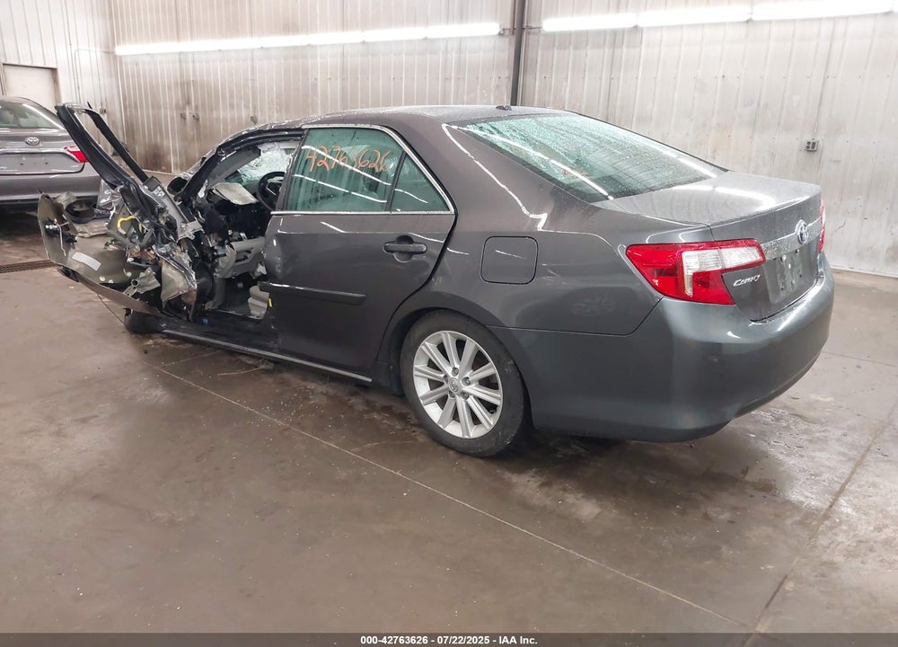 2014 TOYOTA CAMRY HYBRID XLE VIN: 4T1BD1FK1EU105721
