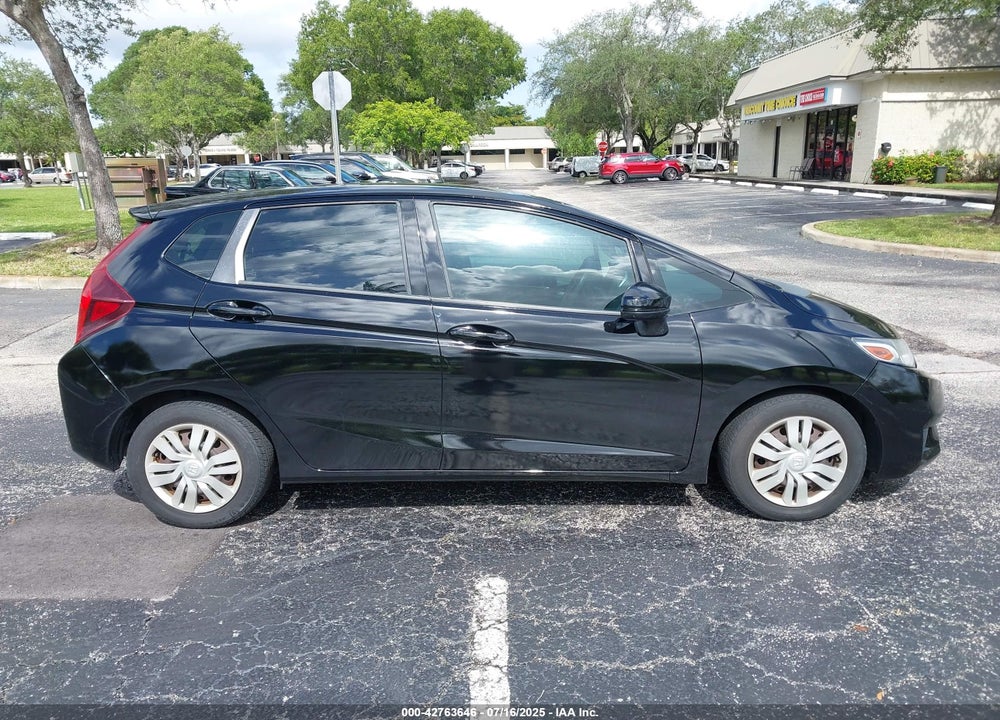 2015 HONDA FIT VIN: 3HGGK5H50FM743903