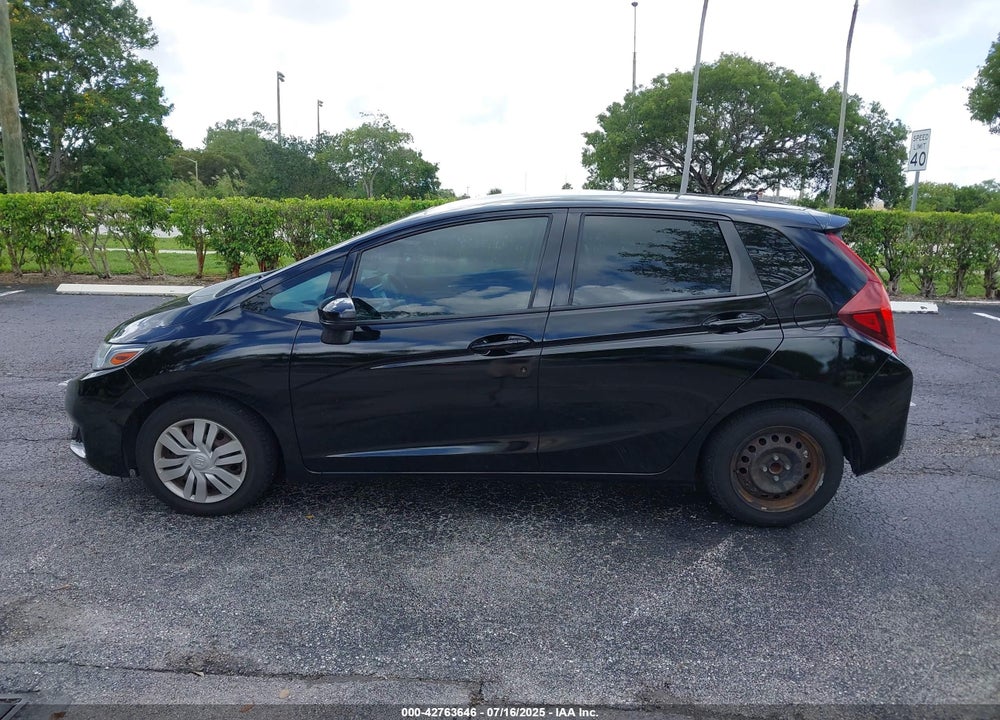 2015 HONDA FIT VIN: 3HGGK5H50FM743903