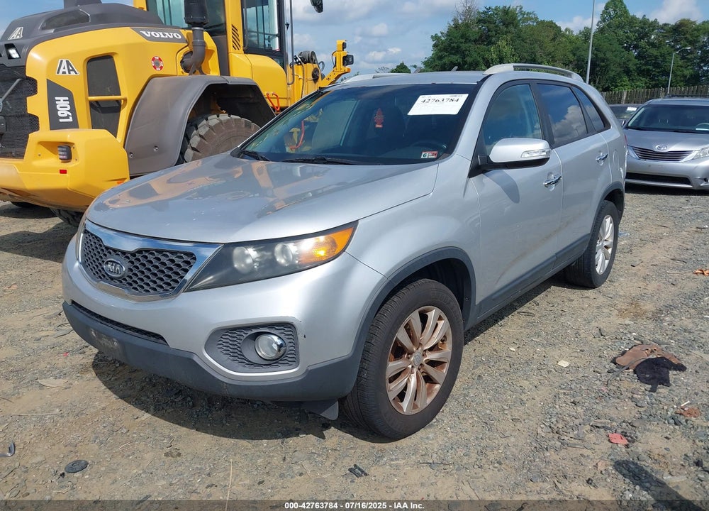 2011 KIA SORENTO VIN: 5XYKT4A2XBG087023