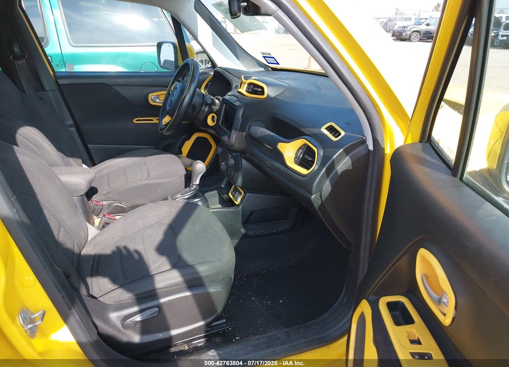 2019 JEEP RENEGADE LATITUDE FWD VIN: ZACNJABB4KPJ85980