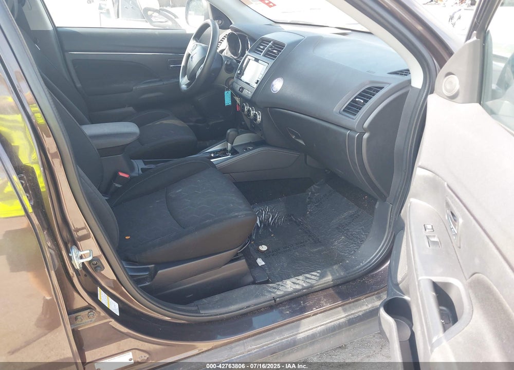 2020 MITSUBISHI OUTLANDER VIN: JA4AR3AU1LU024621