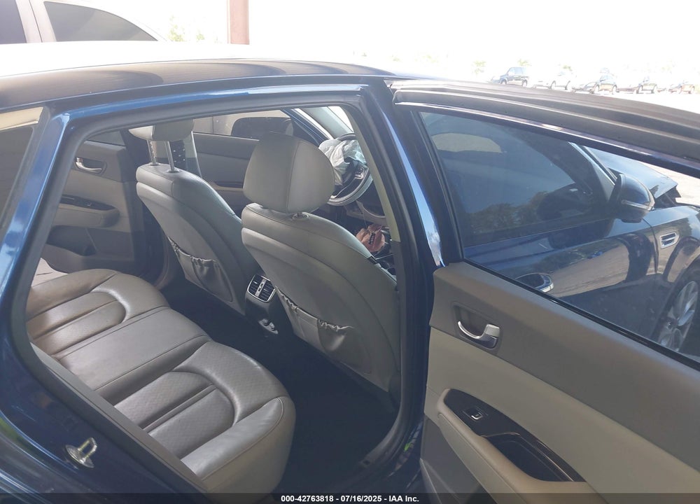 2016 KIA OPTIMA VIN: 5XXGU4L31GG005233