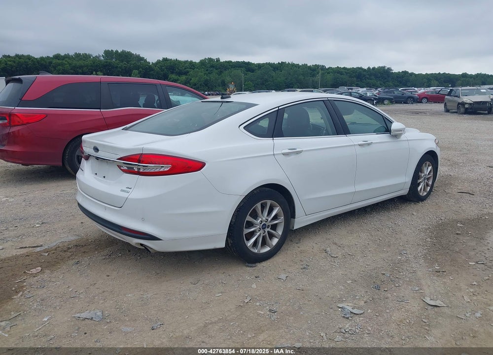 2017 FORD FUSION VIN: 3FA6P0HD8HR287411