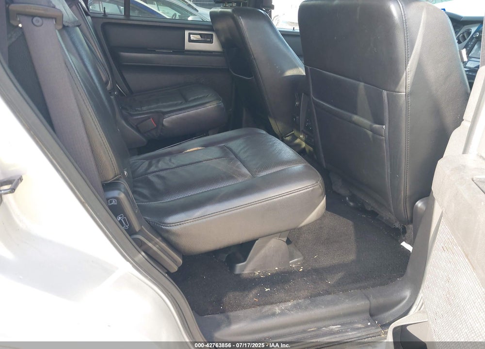 2011 FORD EXPEDITION LIMITED VIN: 1FMJU1K53BEF20833