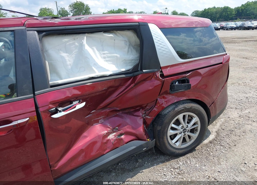 2023 KIA CARNIVAL MPV LX SEAT PACKAGE VIN: KNDNB4H32P6193555