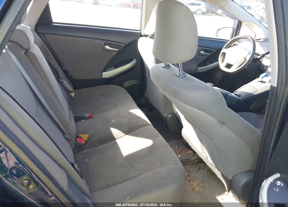 2015 TOYOTA PRIUS VIN: JTDKN3DU4F1940622