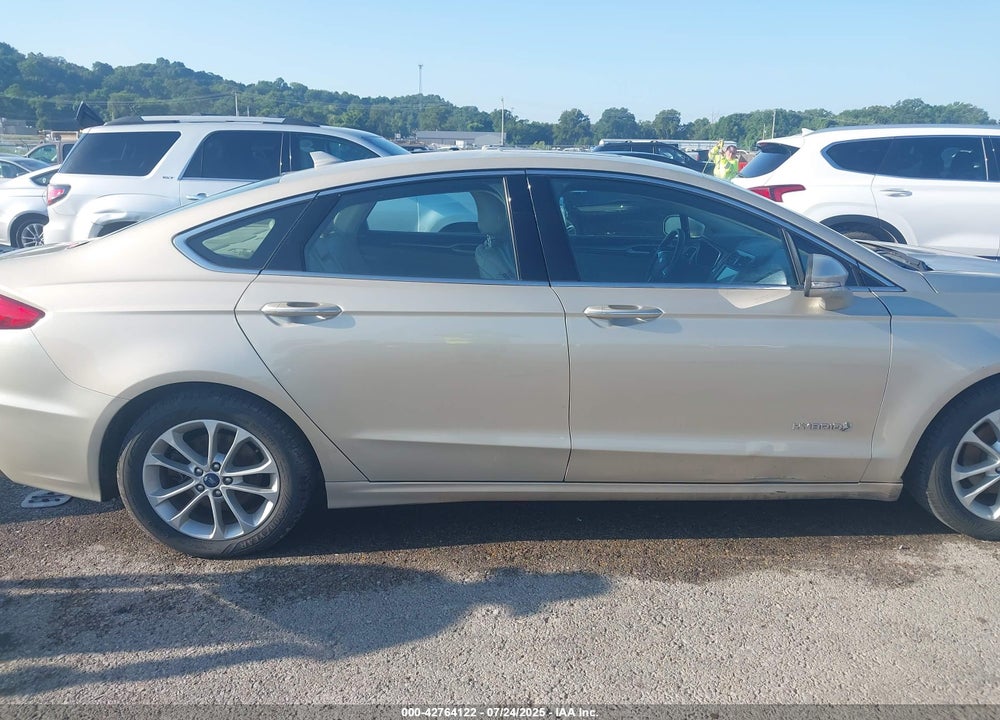 2019 FORD FUSION HYBRID SEL VIN: 3FA6P0MUXKR136938