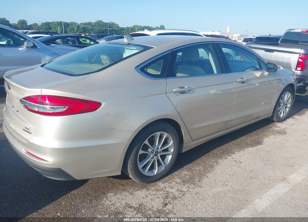 2019 FORD FUSION HYBRID SEL VIN: 3FA6P0MUXKR136938