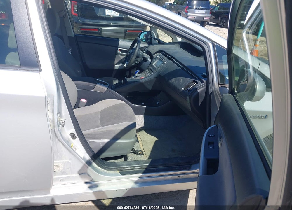 2012 TOYOTA PRIUS VIN: JTDKN3DU3C5525862