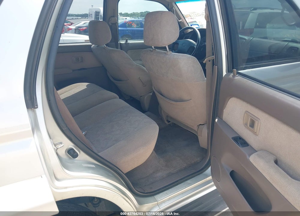 2000 TOYOTA 4RUNNER SR5 V6 VIN: JT3GN86R6Y0178371
