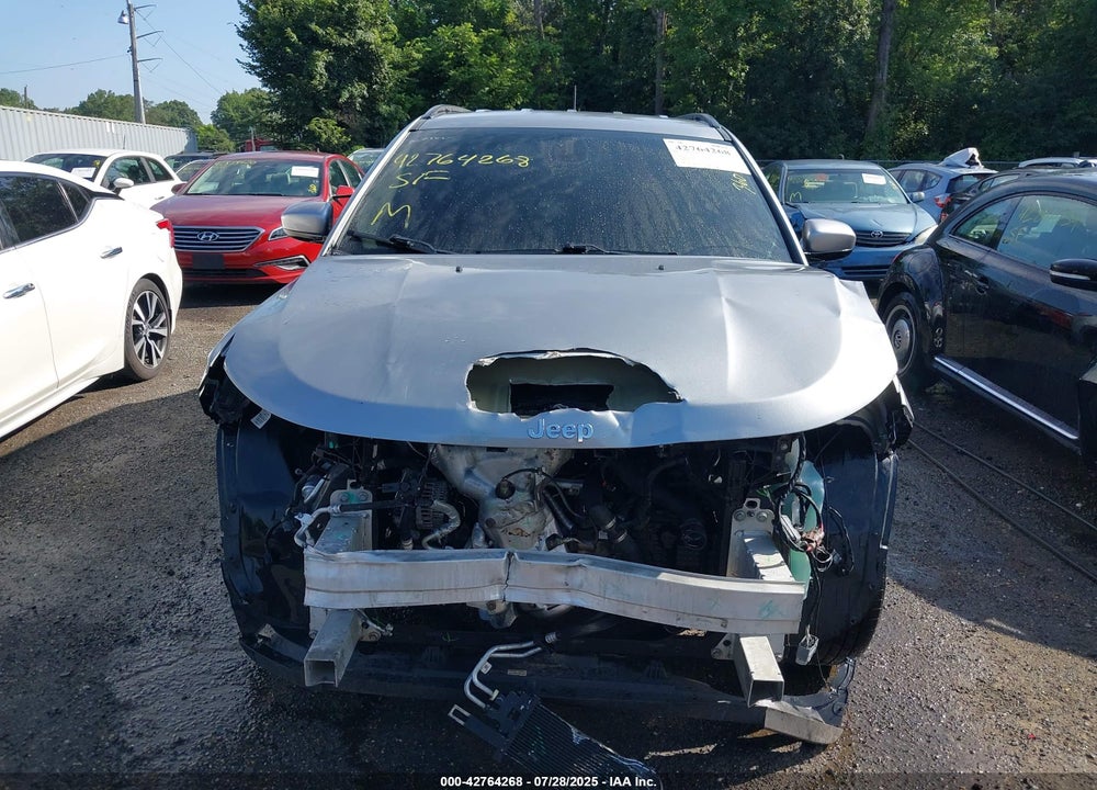 2019 JEEP COMPASS VIN: 3C4NJDBB1KT682739