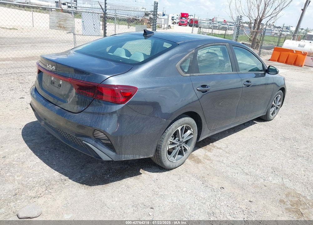 2023 KIA FORTE VIN: 3KPF24AD0PE555612