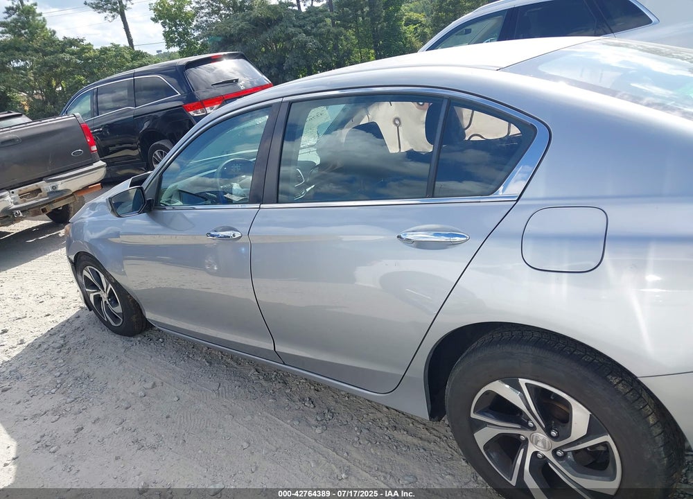 2017 HONDA ACCORD VIN: 1HGCR2F3XHA173564