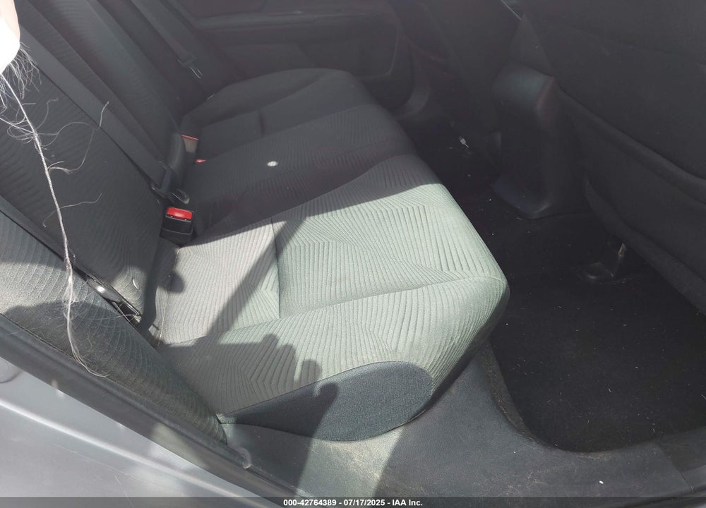 2017 HONDA ACCORD VIN: 1HGCR2F3XHA173564