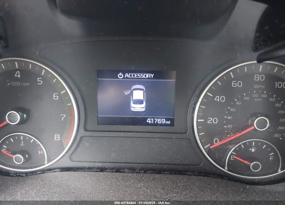 2020 KIA OPTIMA VIN: 5XXGT4L36LG421047