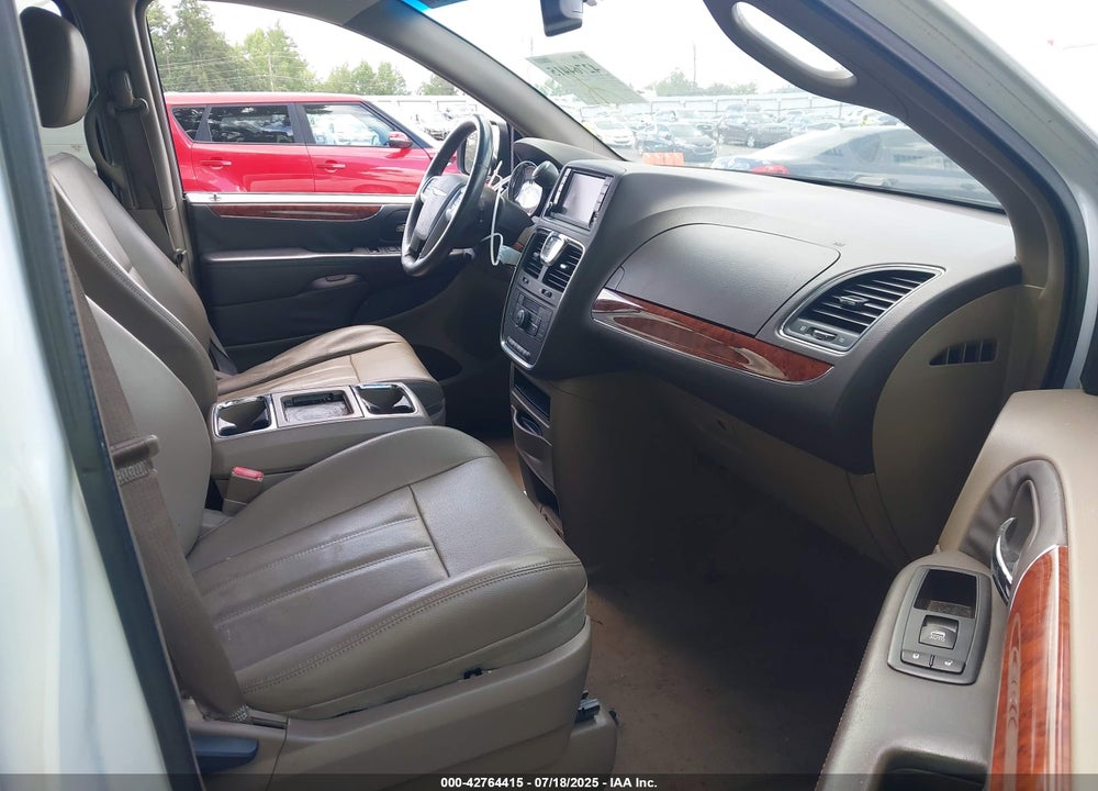 2014 CHRYSLER TOWN & COUNTRY TOURING VIN: 2C4RC1BG7ER189130