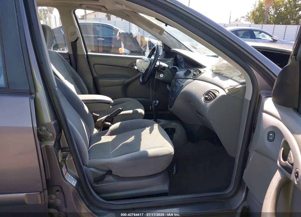 2002 FORD FOCUS SE VIN: 1FAHP34302W168201