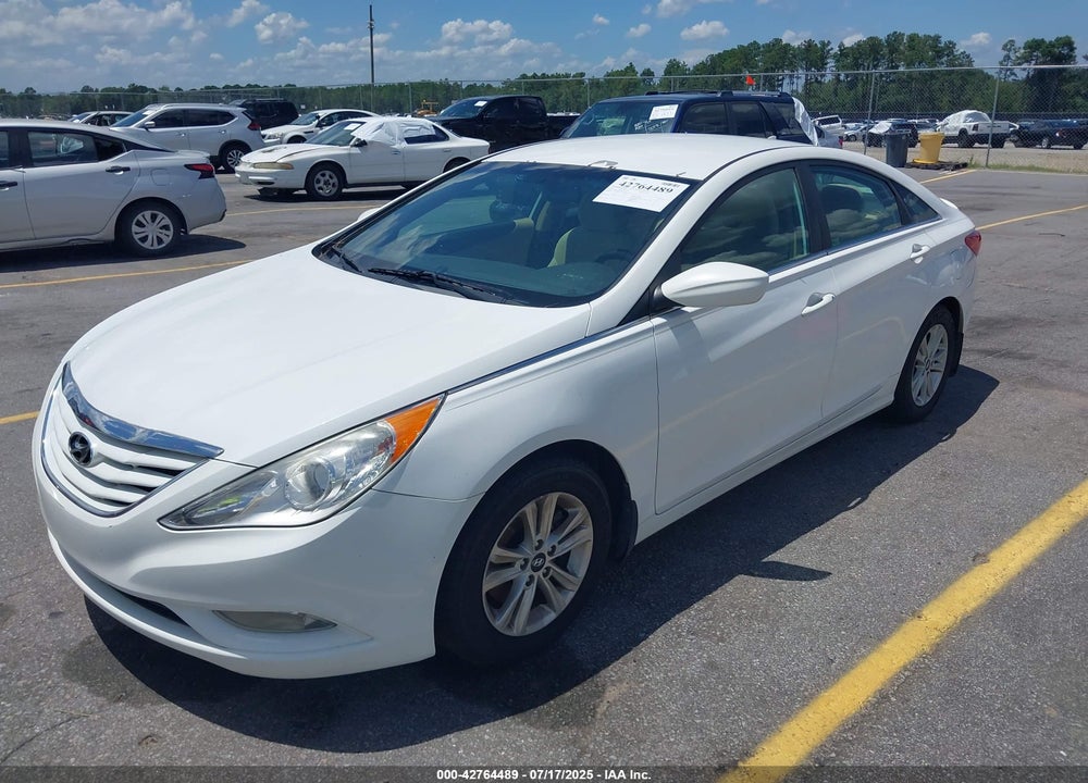 2013 HYUNDAI SONATA VIN: 5NPEB4AC6DH660567