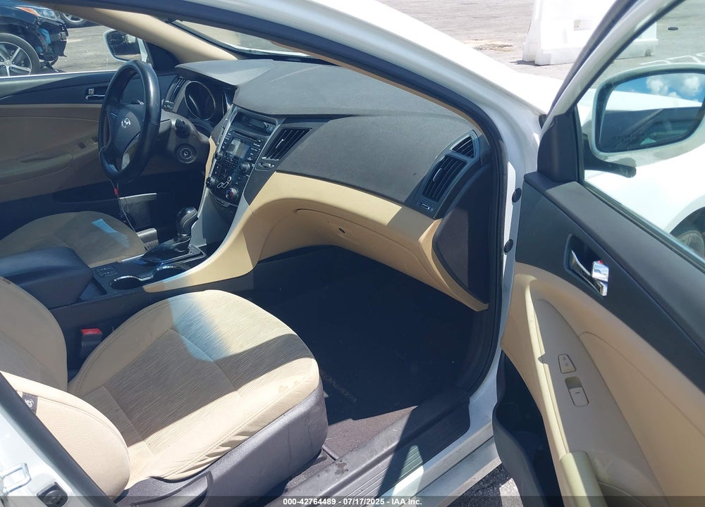 2013 HYUNDAI SONATA VIN: 5NPEB4AC6DH660567