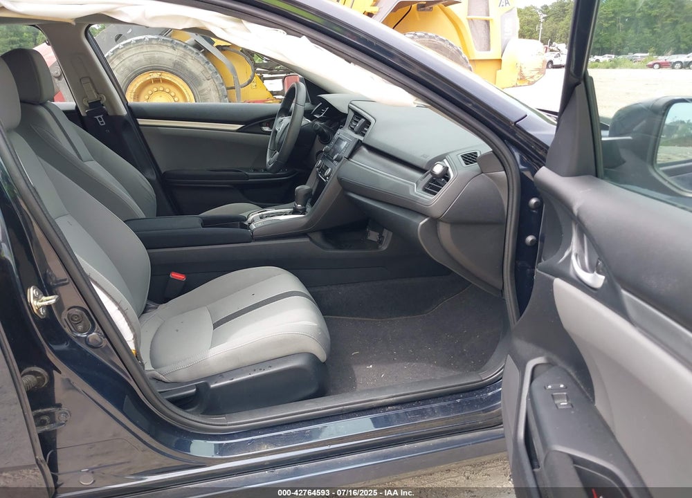 2016 HONDA CIVIC VIN: 19XFC2F50GE066100